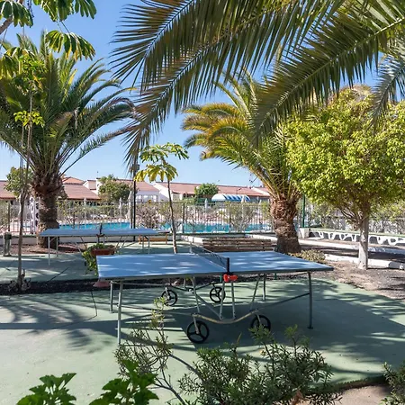Home2book Vibrant Stay, Pool & Terrace Lejlighed